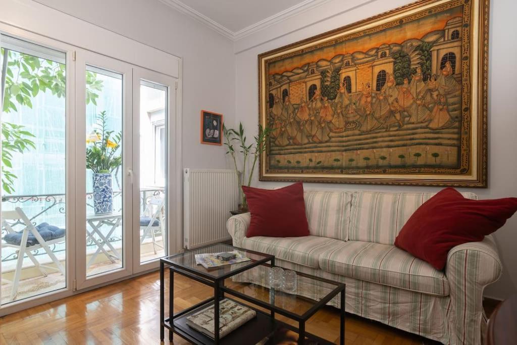 Апартаменты Chic N Central Apt In Kolonaki Афины Экстерьер фото